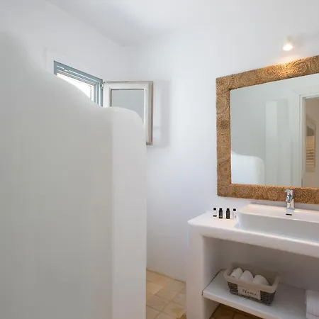 Villa Casadei Pool 4-bdr Sea View 'anemos' & 'petra' With Nighttime Security Guard